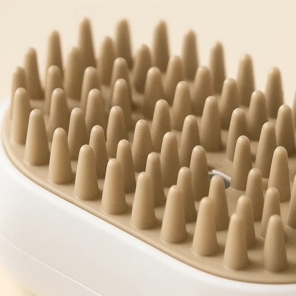 Zachte siliconen borstelharen van de stoomborstel voor een veilige massage van de hondenhuid.